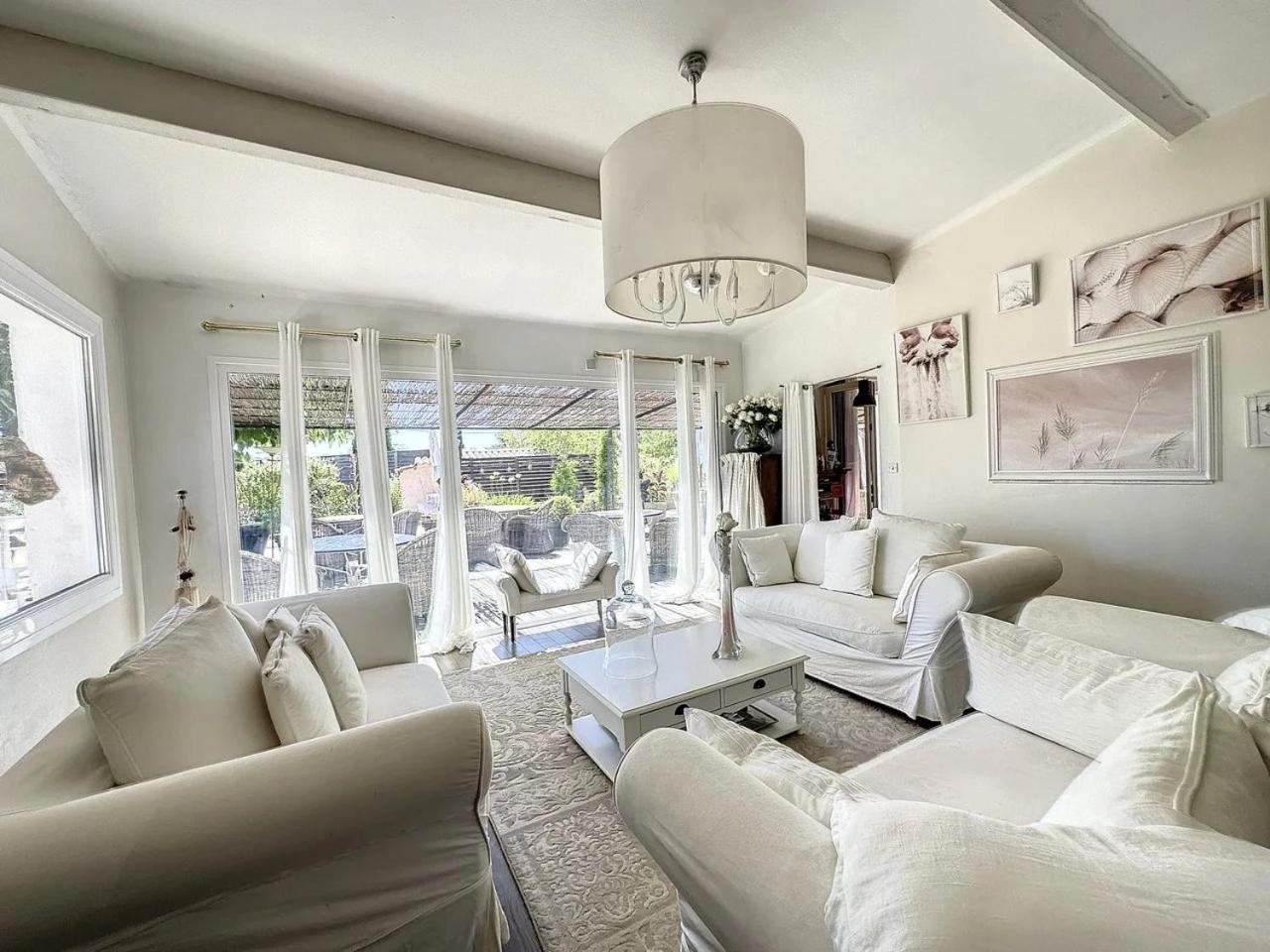 Guesthouse Le Mas De Котиняк Екстериор снимка